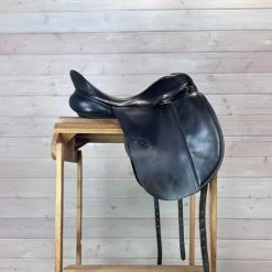 Used Albion SLK Dressage Saddle 17.5/MW -Western Tack Outlet Store 329 R Side 35475.1686181179