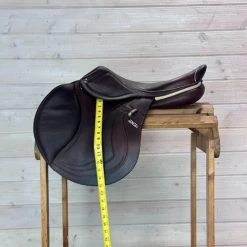 Used CWD 2GS Close Contact Saddle 18/M -Western Tack Outlet Store 333 Flap Length 42824.1687462078