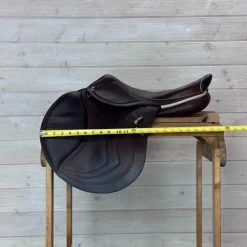 Used CWD 2GS Close Contact Saddle 18/M -Western Tack Outlet Store 333 Flap Width 98042.1687462100