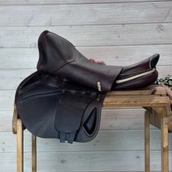 Used CWD 2GS Close Contact Saddle 18/M -Western Tack Outlet Store 333 L Flap 24534.1687462048