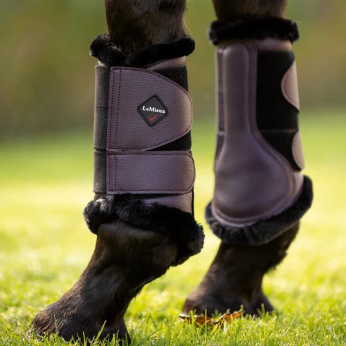 LeMieux Fleece Lined Brushing Boots 2 LeMieux Fleece Lined Brushing Boots - Image 2
